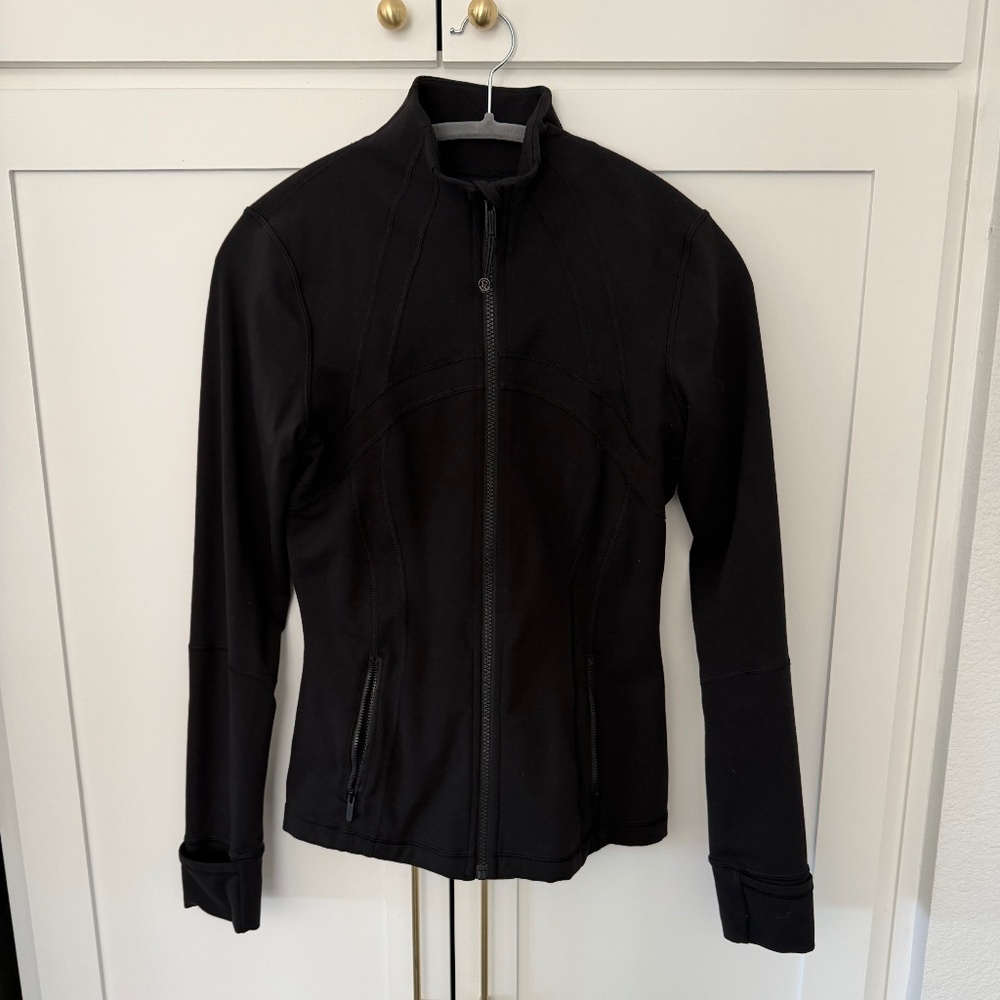 Lululemon Define Jacket Luon - Great used condition - Black, size 8